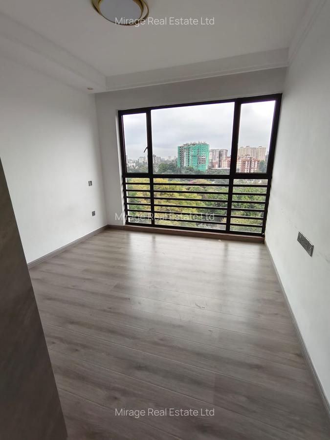 1 Bed Apartment with Gym in Riverside - 1