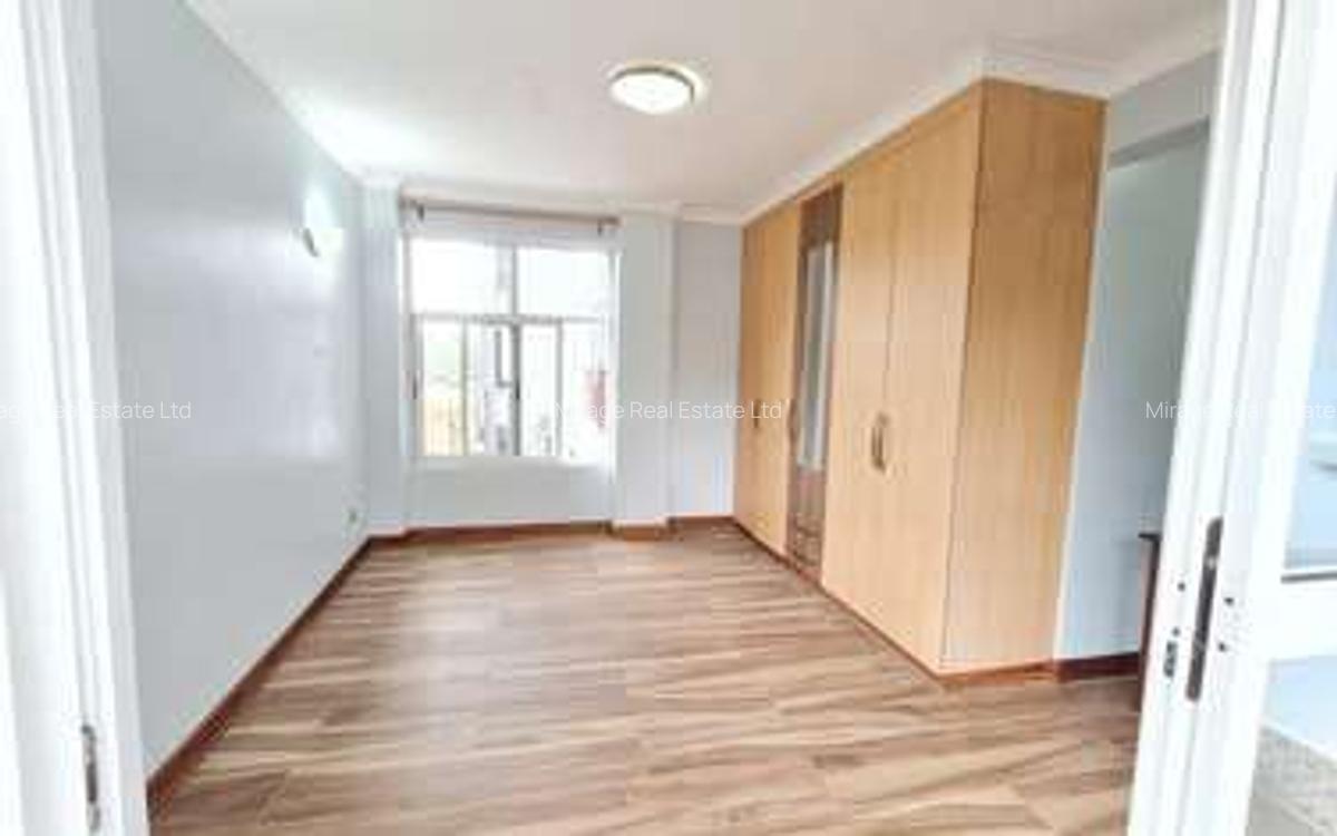 3 Bed Apartment with Gym in Thome - 16