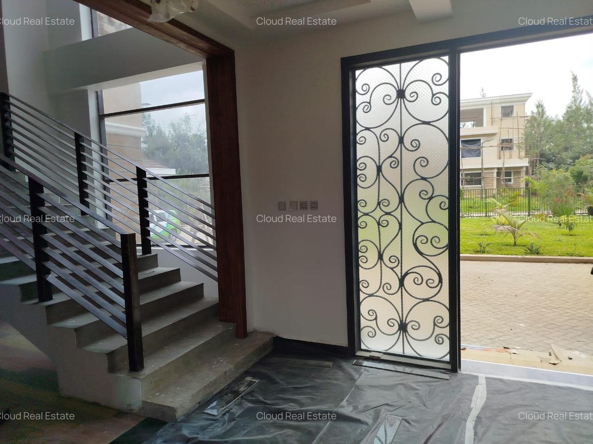 7 Bed House with En Suite in Karen - 10