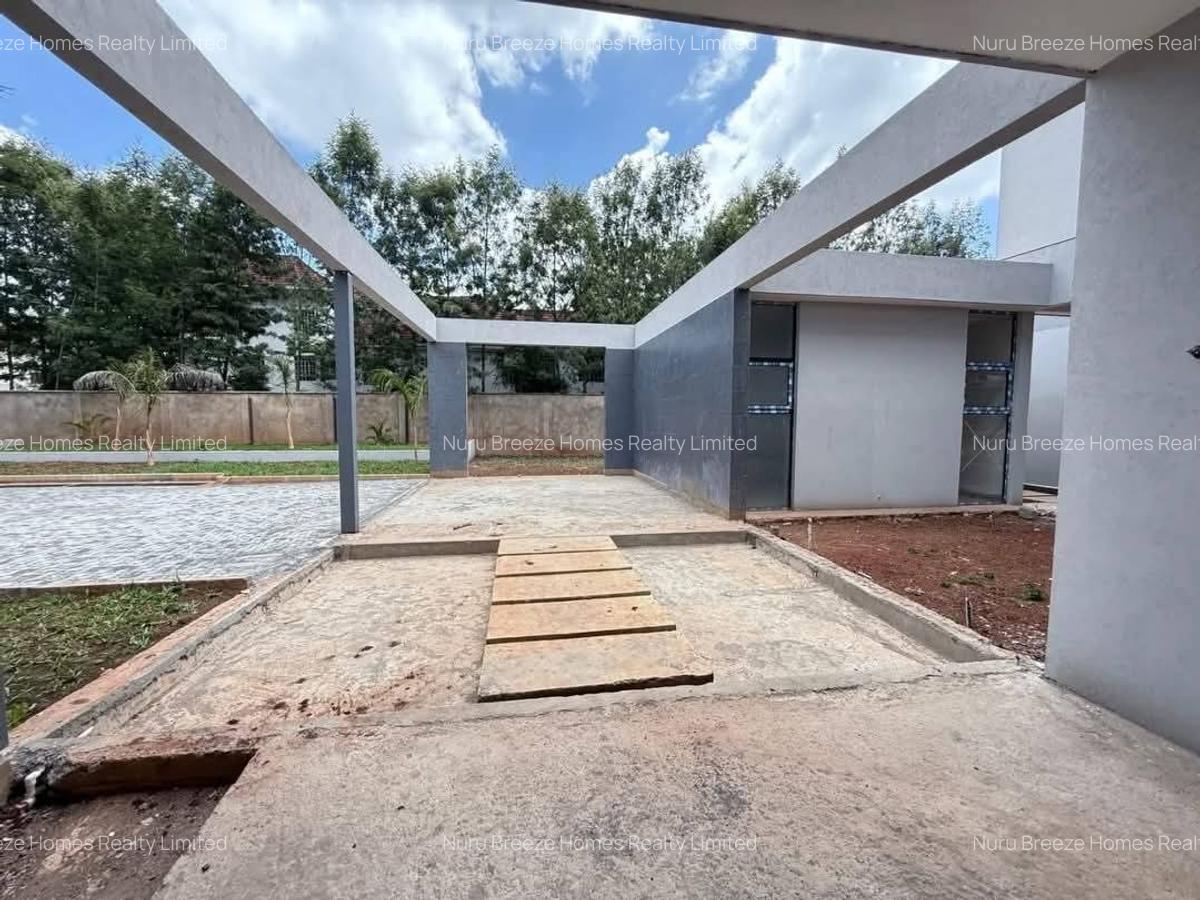 5 Bed Townhouse with En Suite in Karen - 3