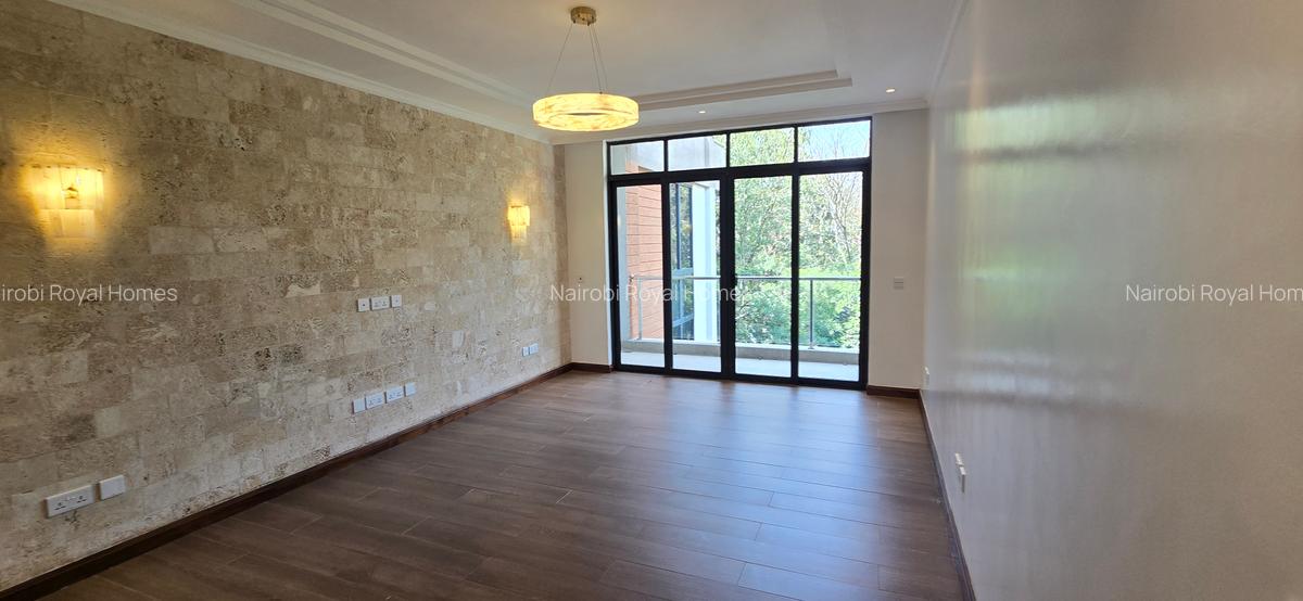4 Bed Townhouse with En Suite at Lavington Green - 18