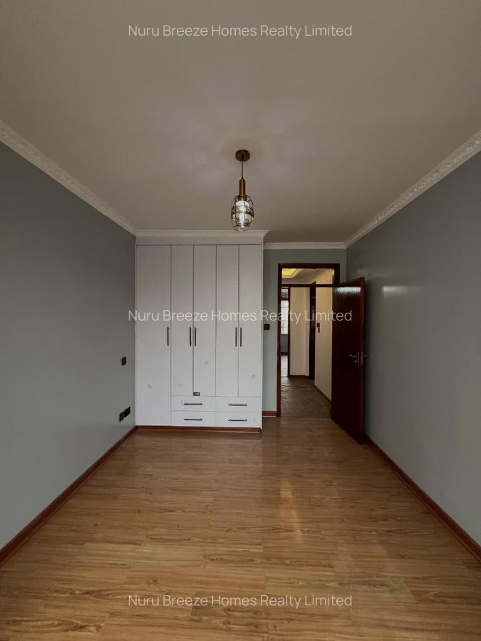3 Bed Apartment with En Suite in Riverside - 9