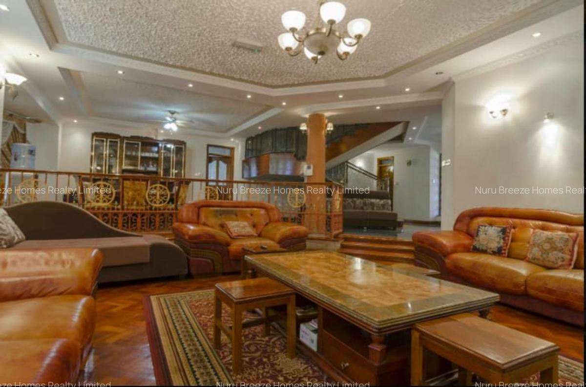 5 Bed House with En Suite in Runda - 11