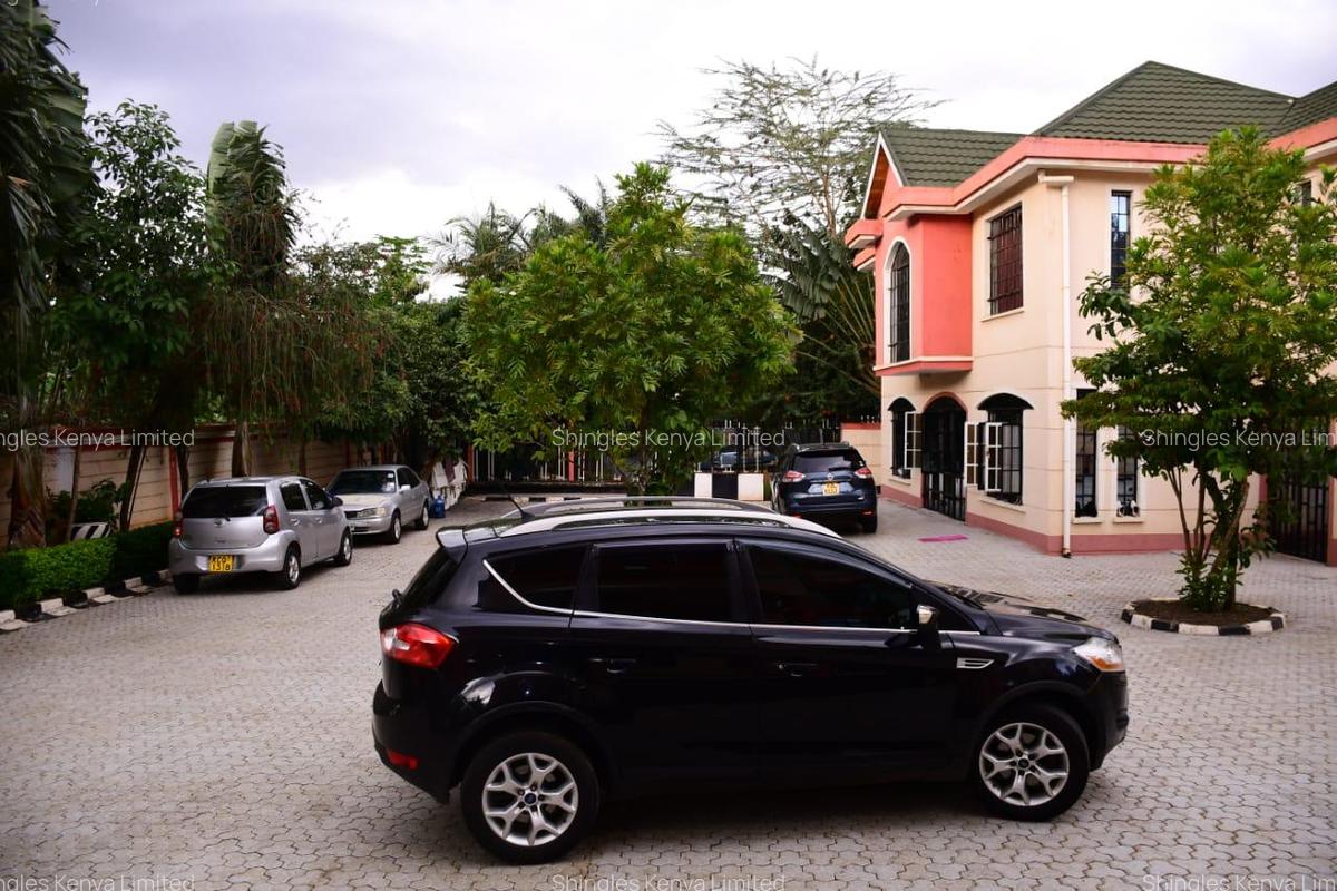 5 Bed House with En Suite at Samaki Drive - 3