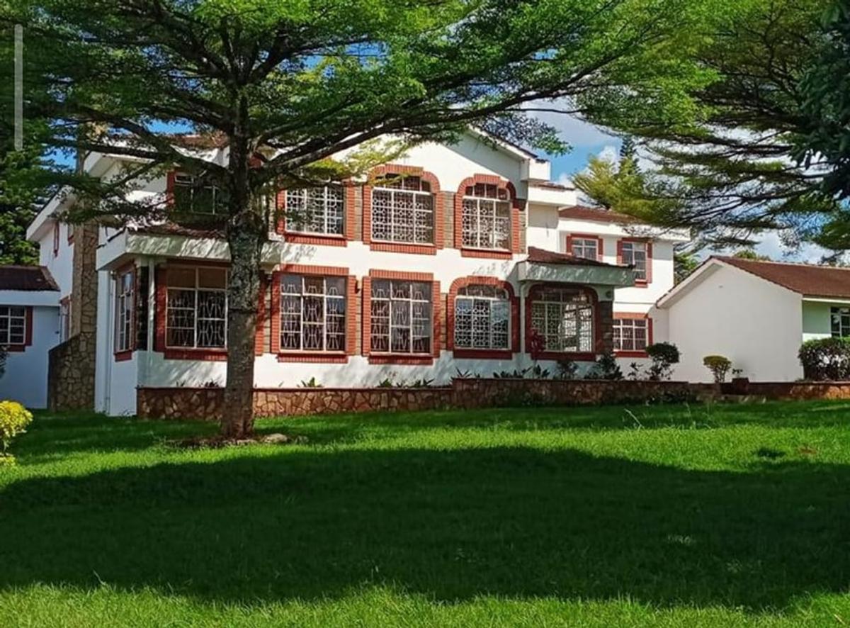 5 Bed House with En Suite in Runda - 3