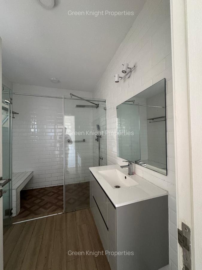 Serviced 2 Bed Apartment with En Suite in Lavington - 14