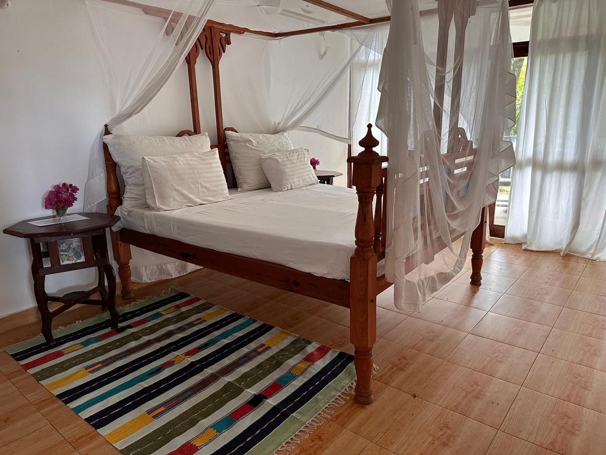 6 Bed House with En Suite in Malindi - 8