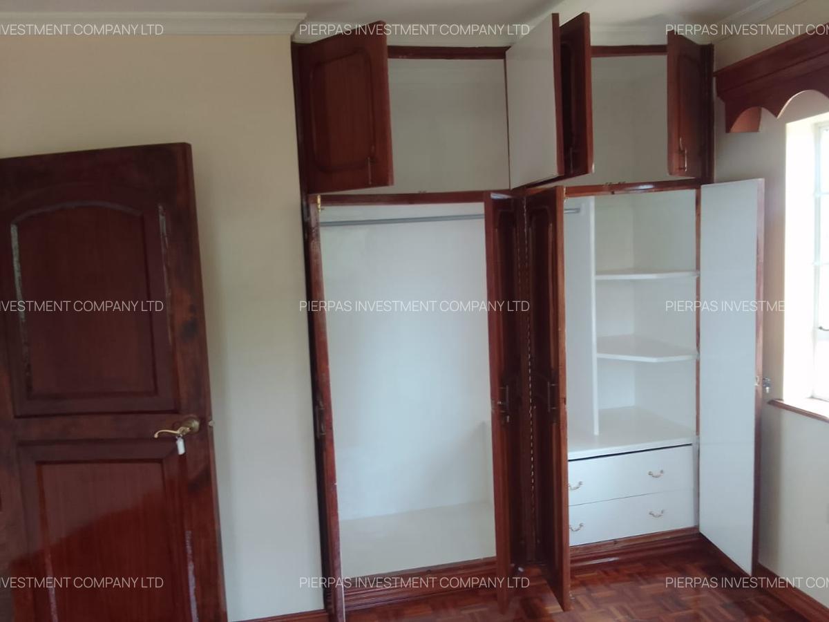 5 Bed Townhouse with En Suite in Runda - 13