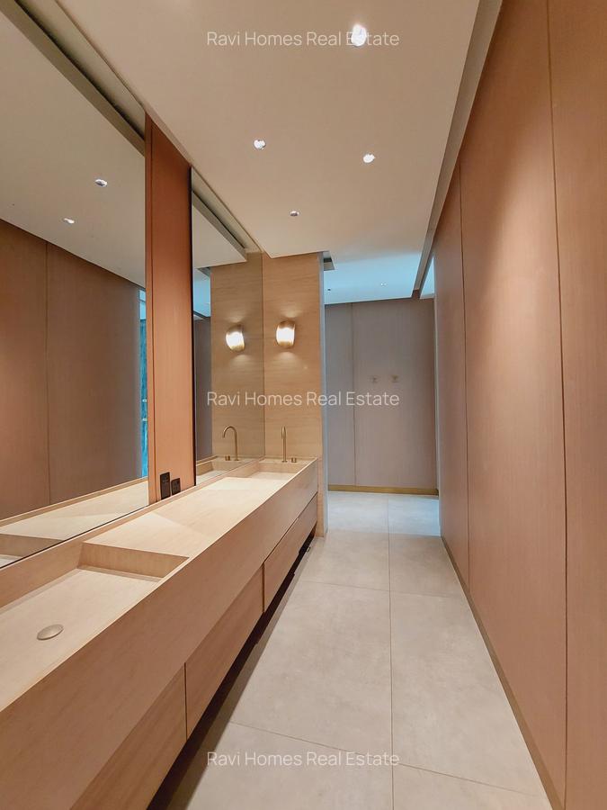 5 Bed Apartment with En Suite in Westlands Area - 14