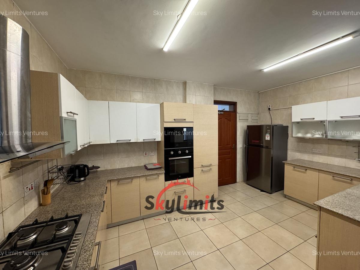 Furnished 3 Bed Apartment with En Suite in Kilimani - 8