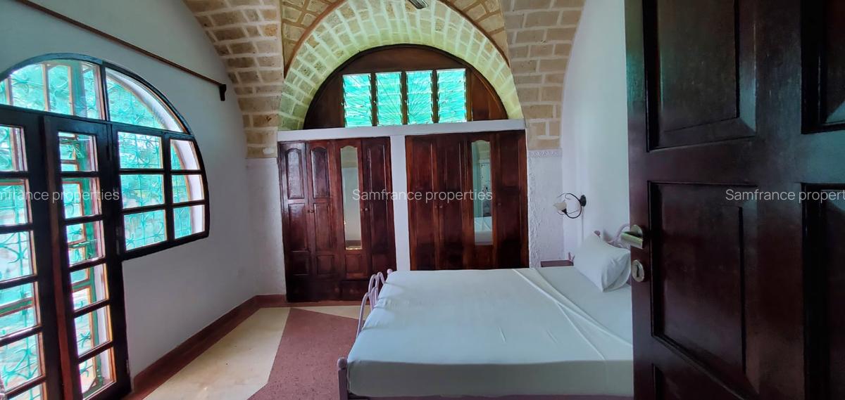 6 Bed Townhouse with En Suite at Kilifi Bofa - 6
