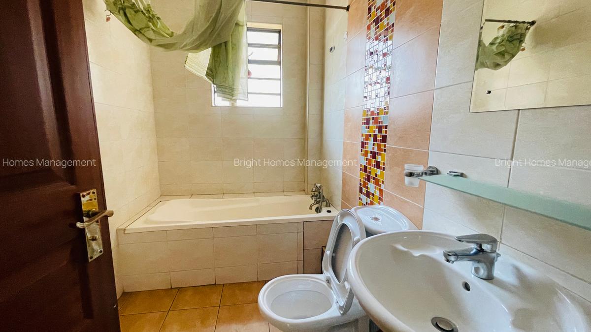 5 Bed Townhouse with En Suite in Lavington - 14