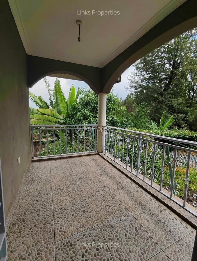 4 Bed Townhouse with En Suite at Kerarapon Drive - 14