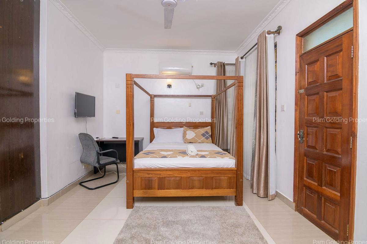 3 Bed Apartment with En Suite in Nyali Area - 11