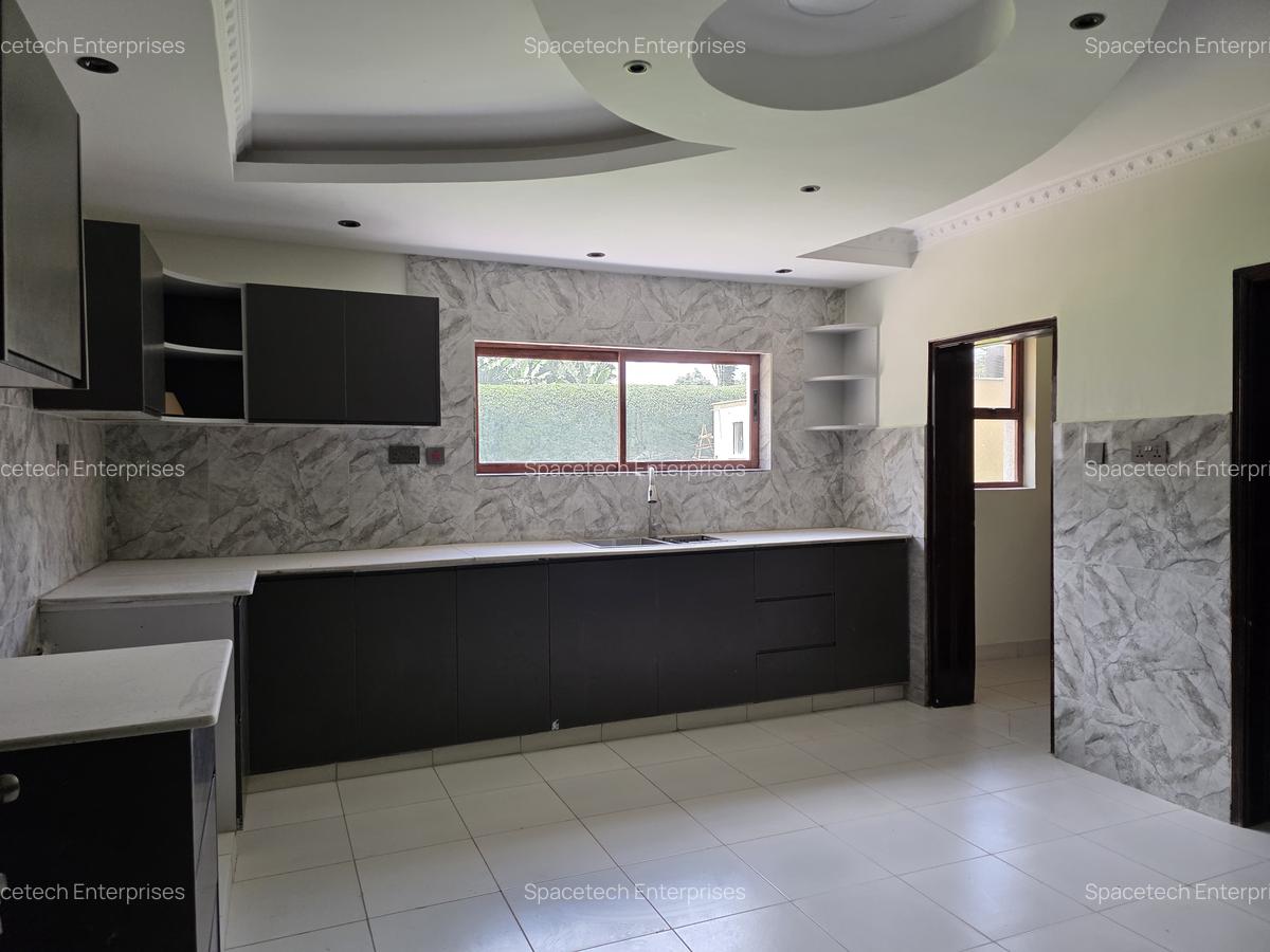 5 Bed House with En Suite in Kitisuru - 8