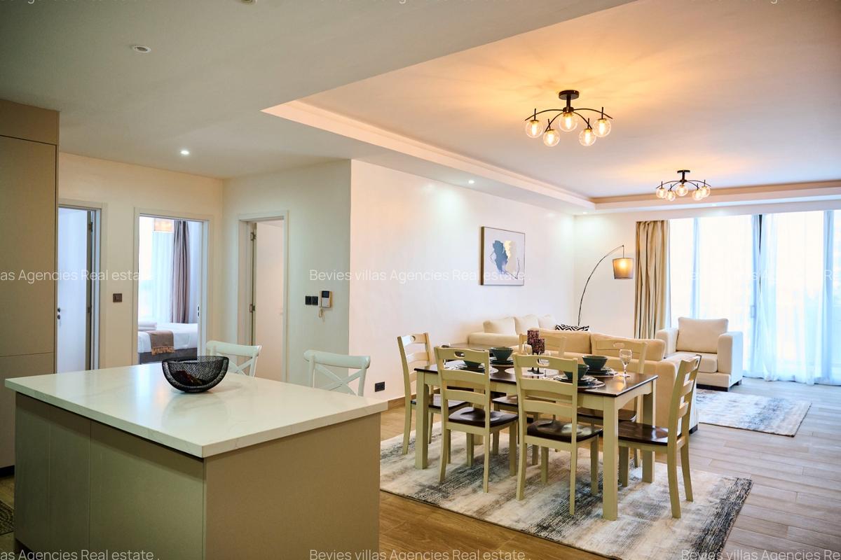 Serviced 3 Bed Apartment with En Suite at Riverside - 2