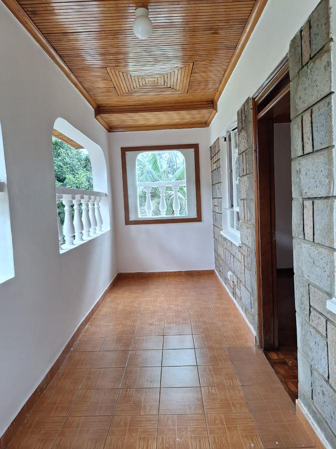 5 Bed House with En Suite in Runda - 17