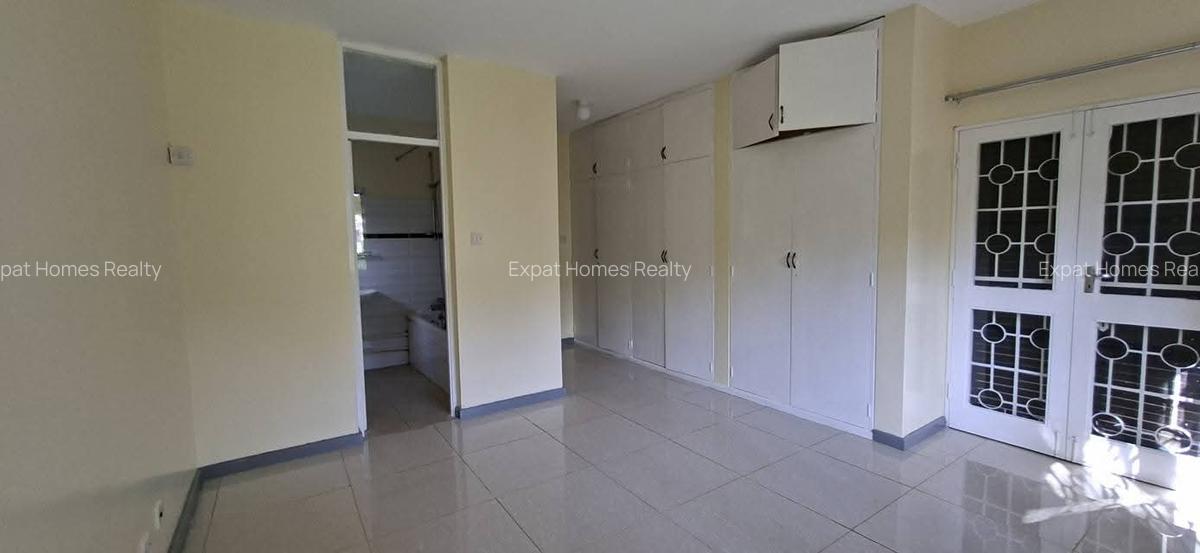 4 Bed House in Kyuna - 6