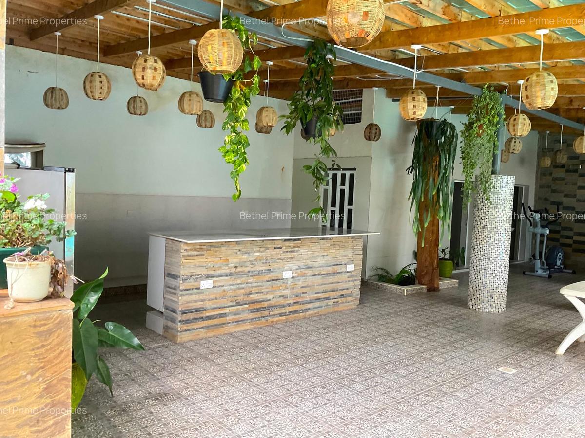 5 Bed Villa with Swimming Pool in Runda - 19