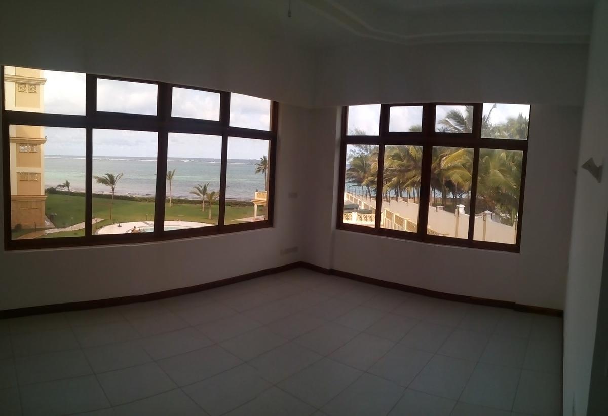 3 Bed Apartment with En Suite in Nyali Area - 16