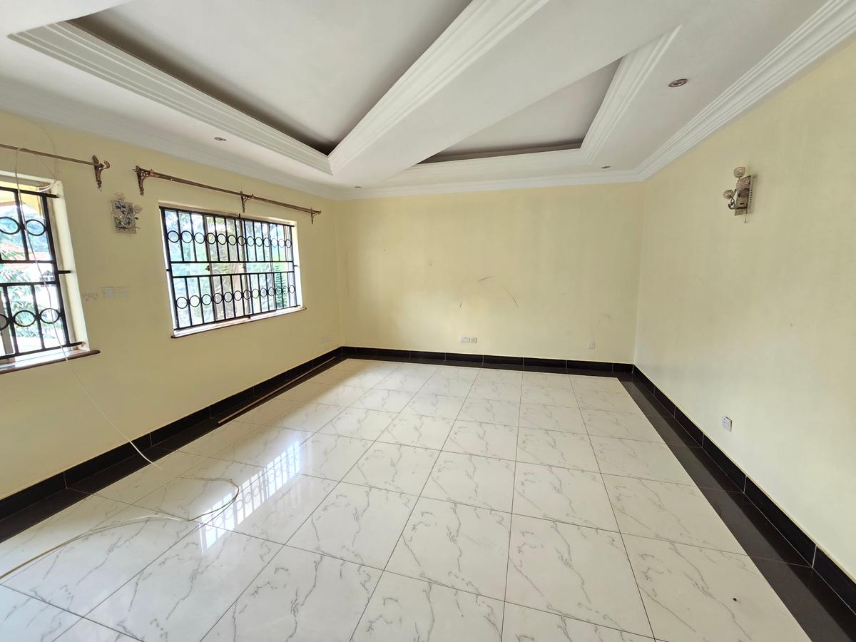 4 Bed Townhouse with En Suite at Chalbi Drive - 5