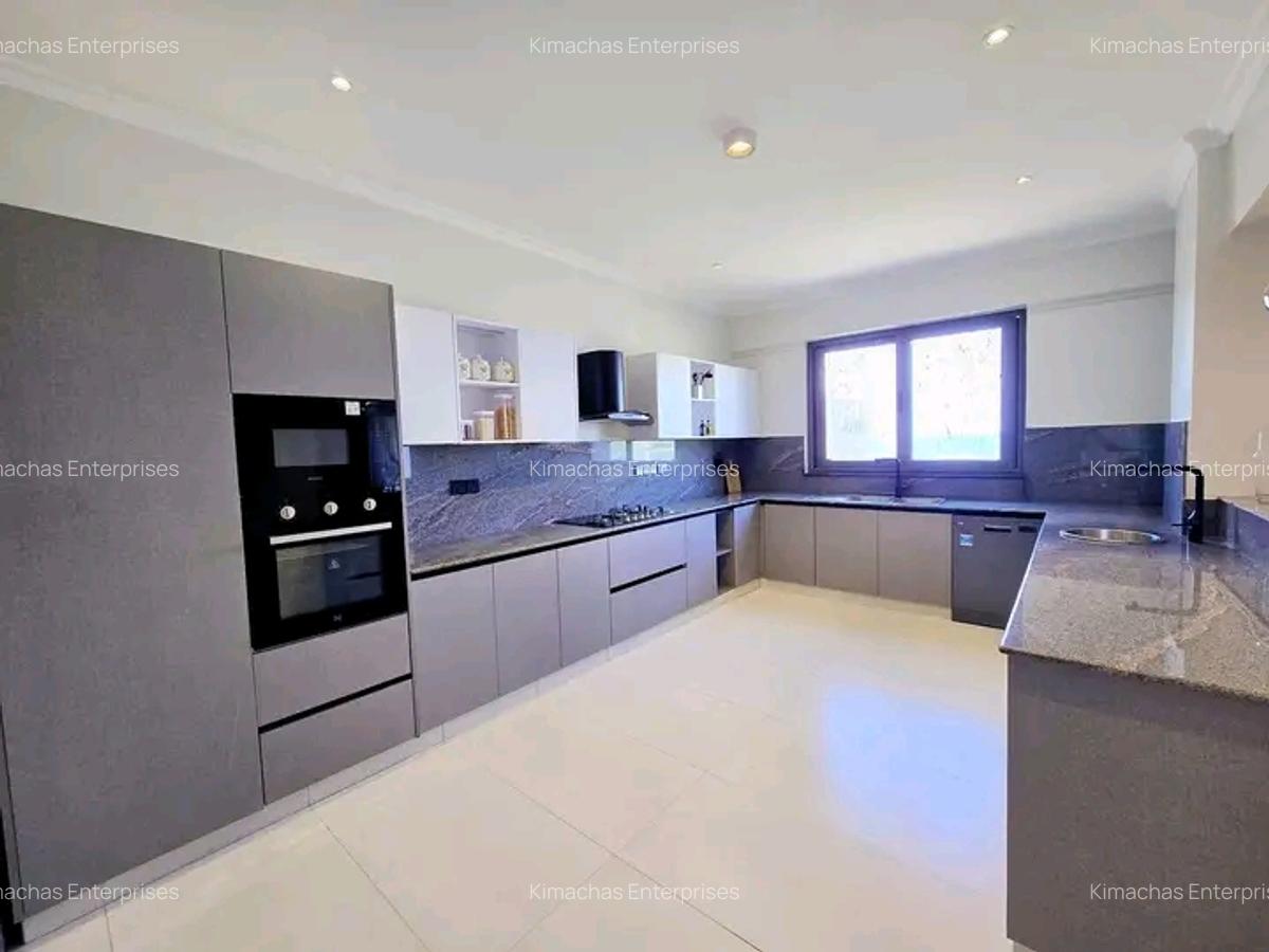 3 Bed Apartment with En Suite at Nyali Area - 2