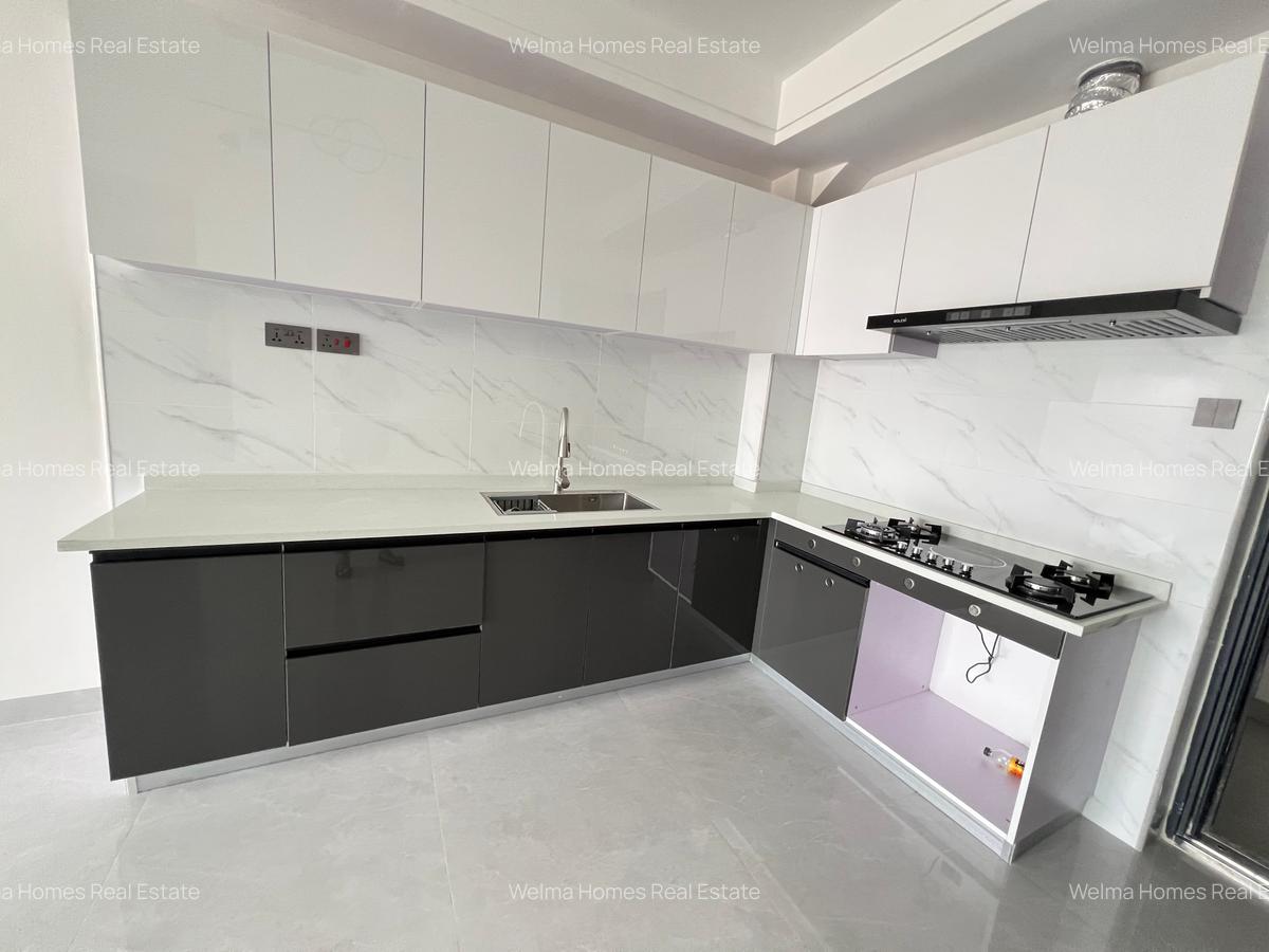 2 Bed Apartment with En Suite in Kilimani - 3