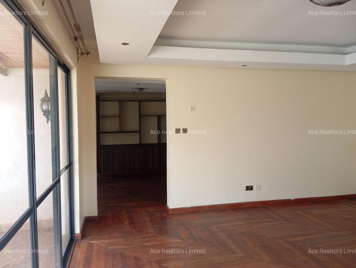 5 Bed Townhouse with En Suite at Lavington Estate Nairobi - 7