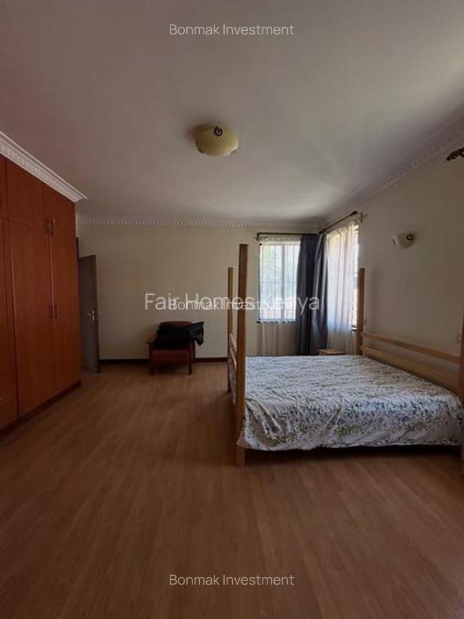 4 Bed Townhouse with En Suite at Convent Drive - 14