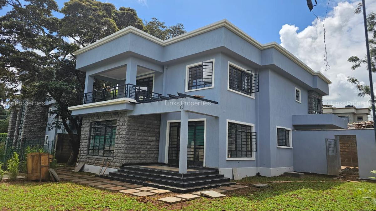 5 Bed Townhouse with En Suite at Kerarapon Road - 10