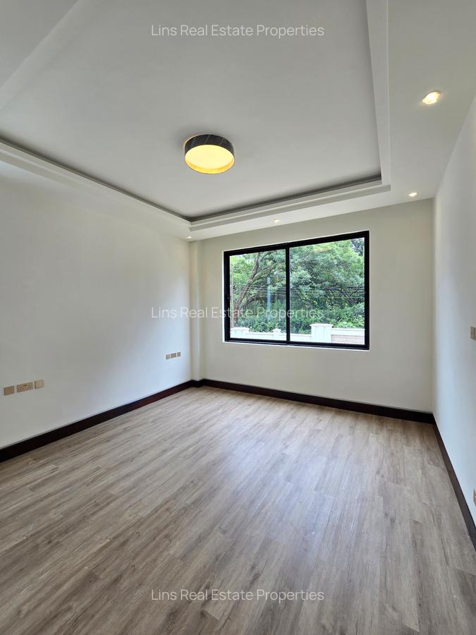 5 Bed Townhouse with En Suite in Kitisuru - 19