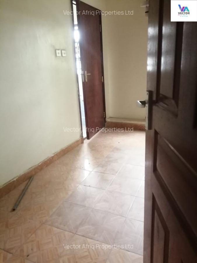 5 Bed Townhouse with En Suite in Syokimau - 17