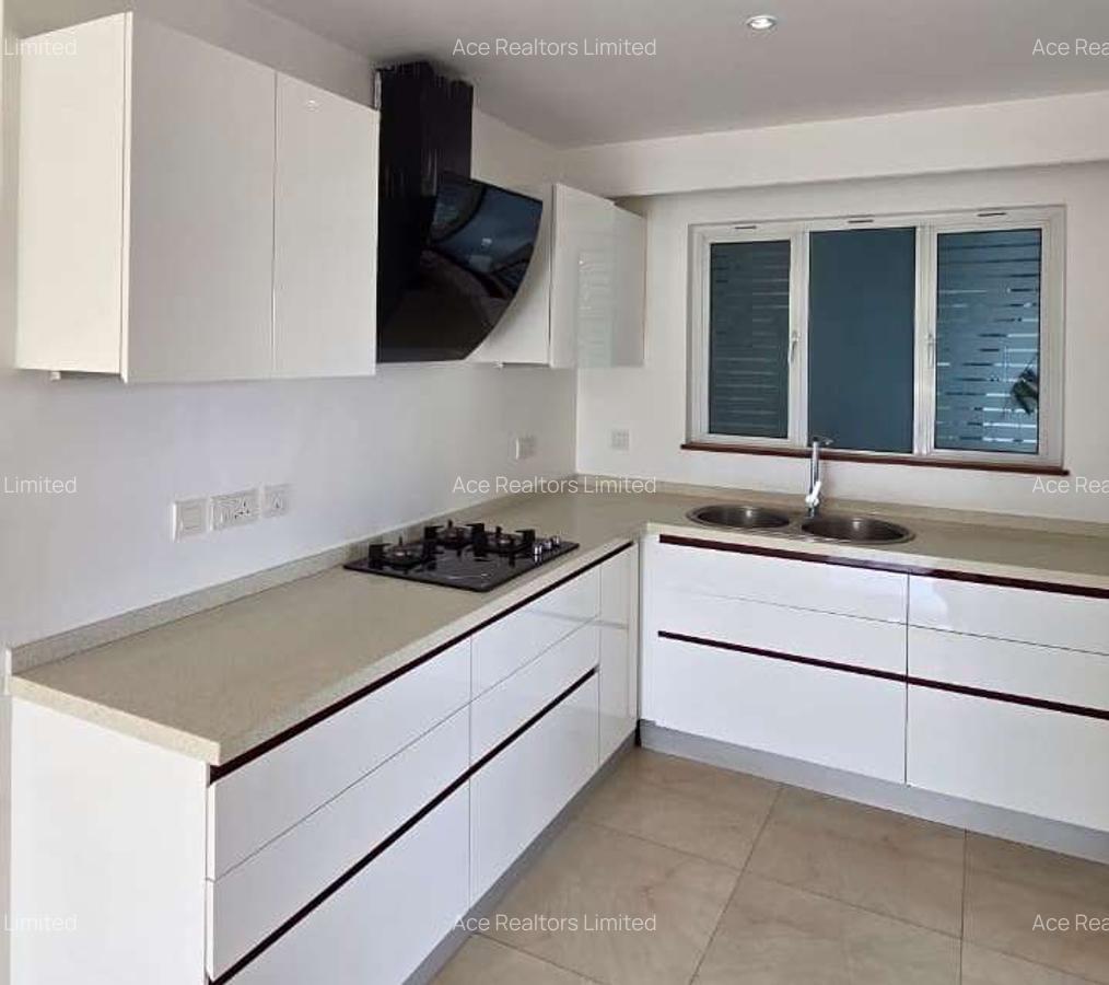 2 Bed Apartment with En Suite at Westlands - 5