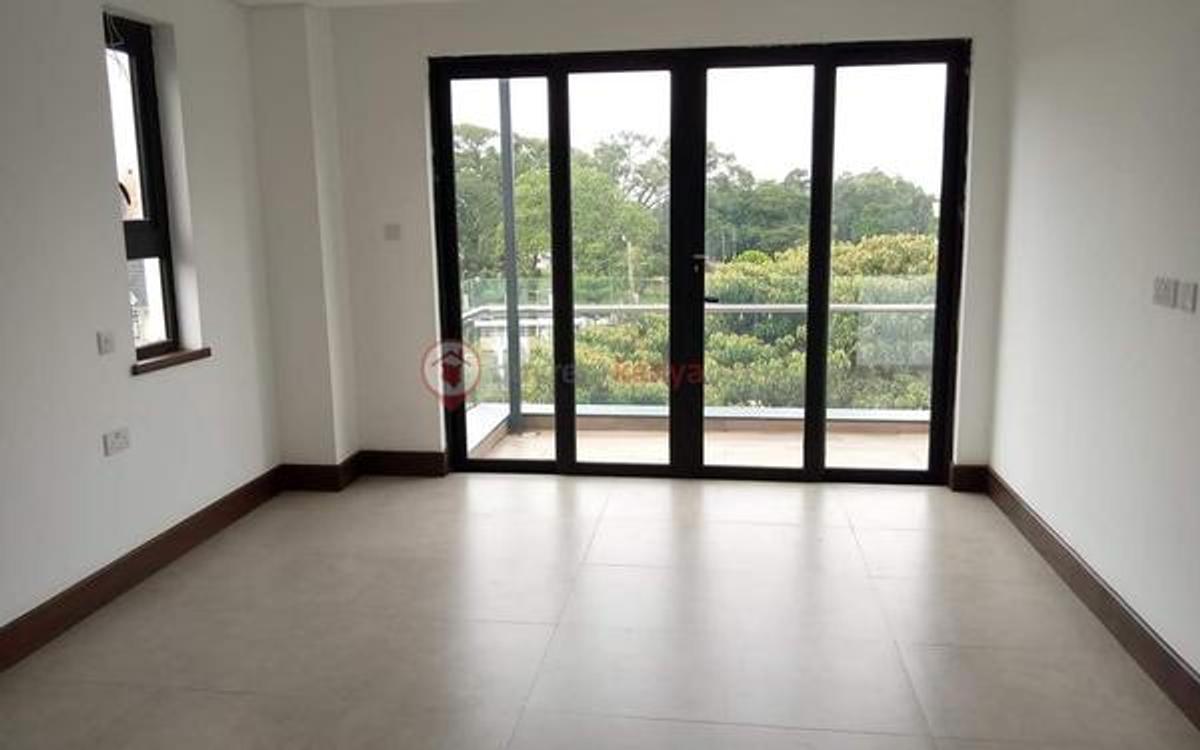 5 Bed Townhouse with En Suite at Kitusuru - 12