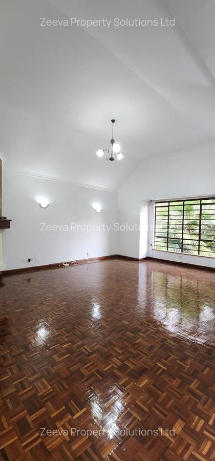 3 Bed Apartment with En Suite in Lavington - 2