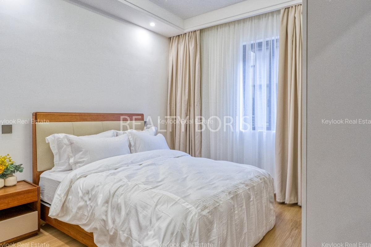 Serviced 2 Bed Apartment with En Suite at Riverside Drive - 18