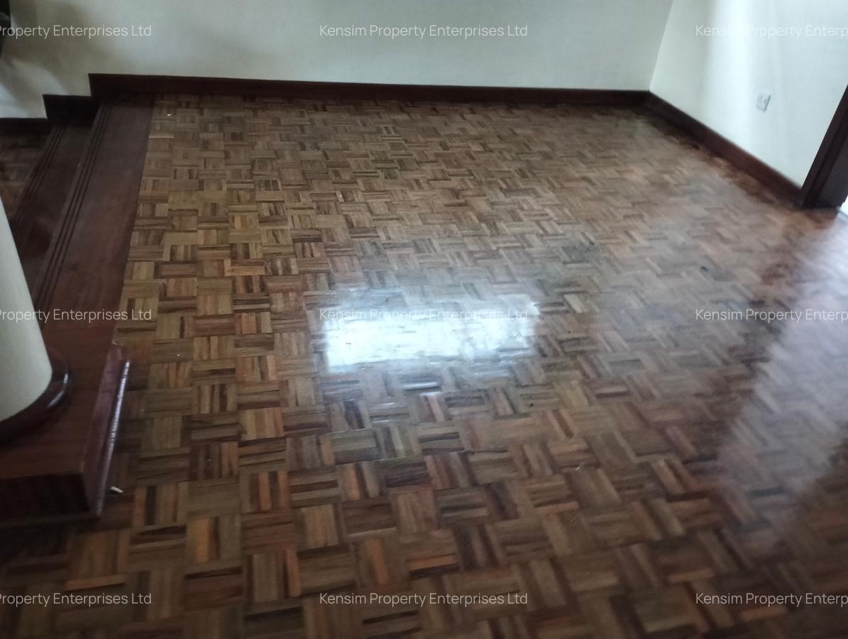 4 Bed Townhouse with En Suite in Lavington - 8