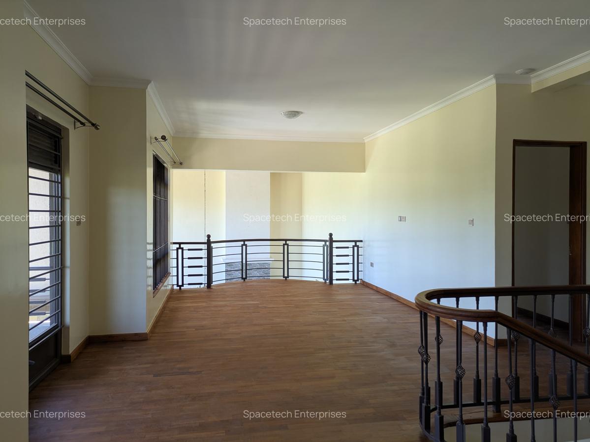 5 Bed Townhouse with En Suite in Runda - 7