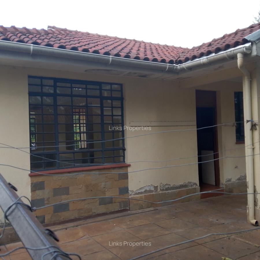 3 Bed House with En Suite at Karen - 1