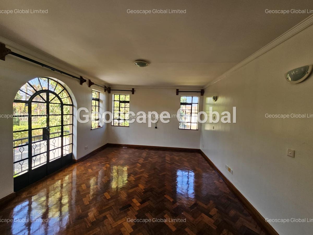 4 Bed Villa with En Suite in Kitisuru - 2