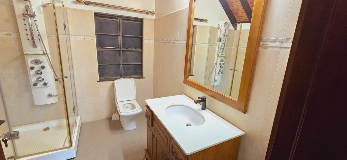 4 Bed Townhouse with En Suite at Othaya Road - 3