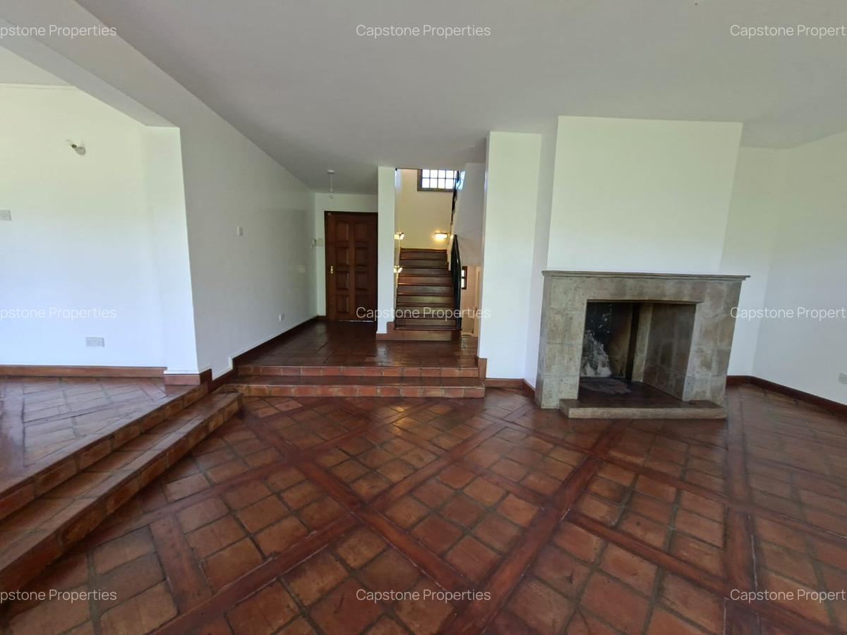 3 Bed Townhouse with En Suite at Runda - 10