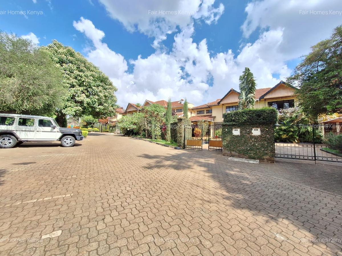 4 Bed Townhouse with En Suite at Lavington Green - 1