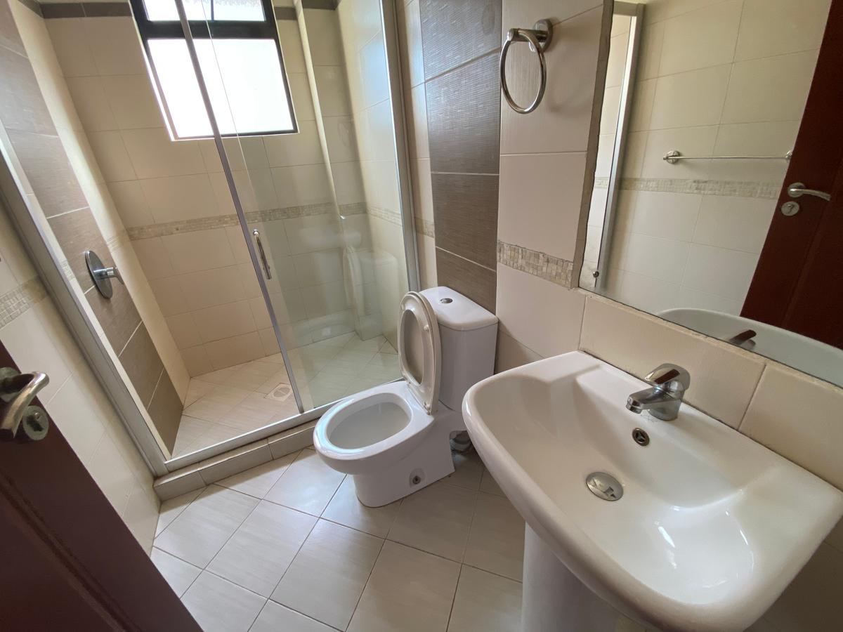 2 Bed Apartment with En Suite at Lavington - 4