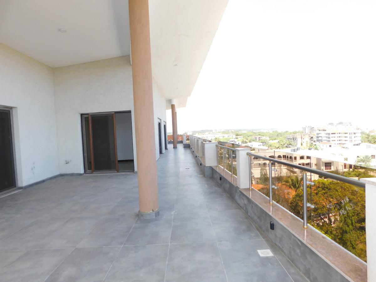 4 Bed Apartment with En Suite in Nyali Area - 11