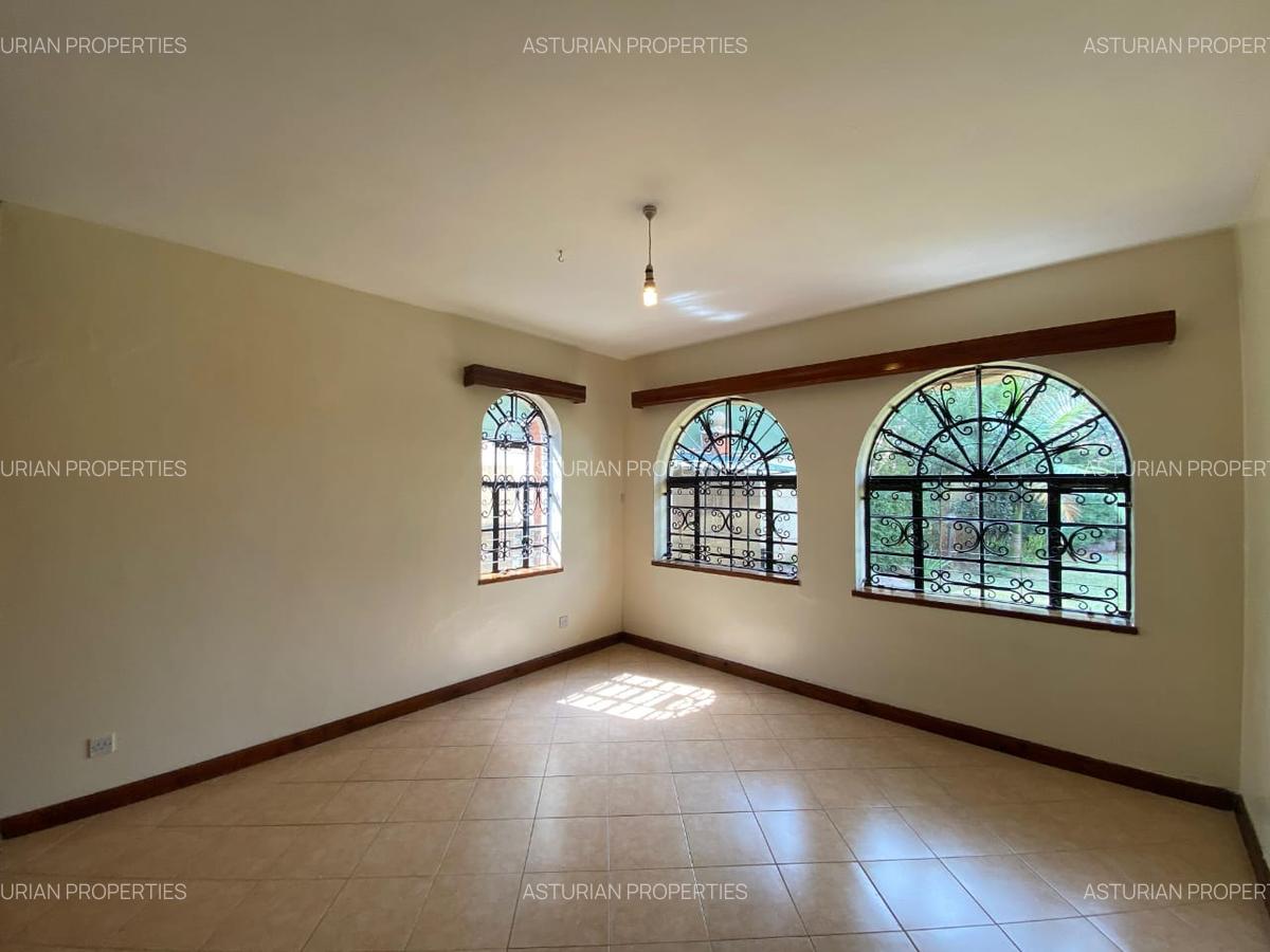 4 Bed Townhouse with En Suite in Runda - 16