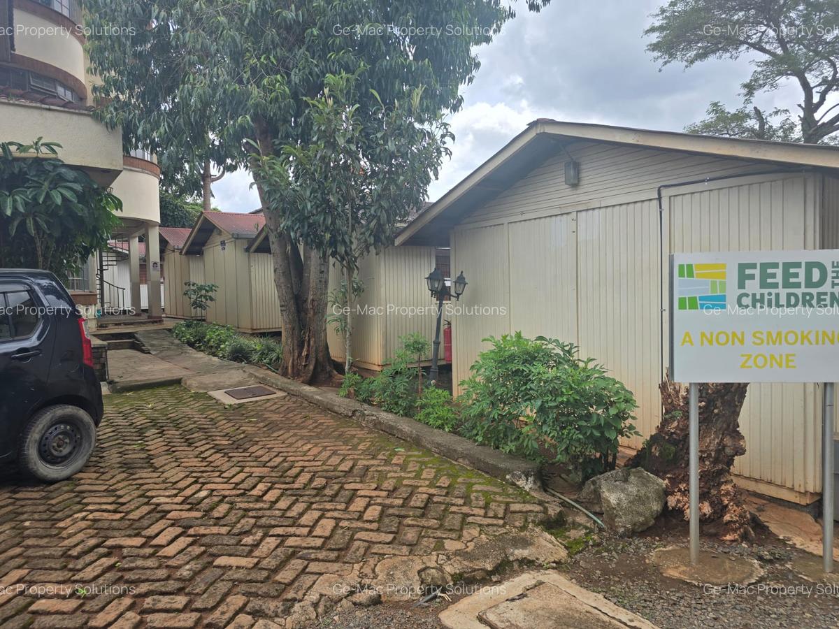 5 Bed House with En Suite in Gigiri - 9