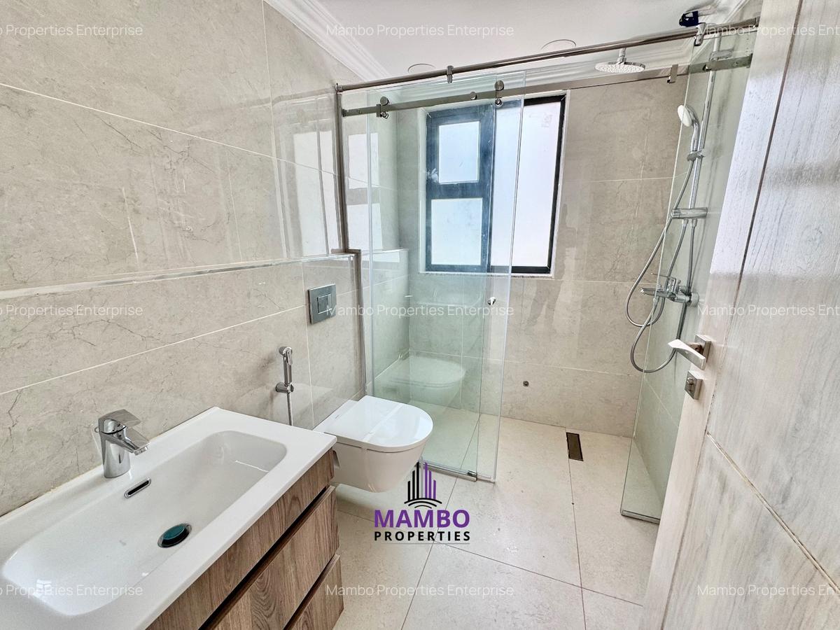 5 Bed House with En Suite at Runda - 16