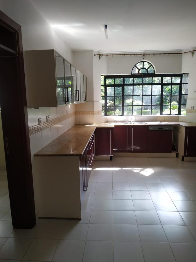 5 Bed Townhouse with Staff Quarters in Lavington - 17
