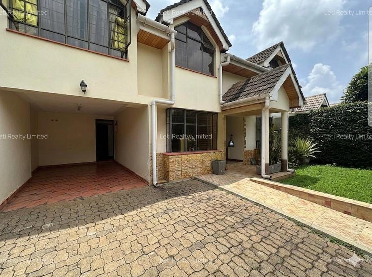 5 Bed Townhouse with En Suite in Lavington - 2